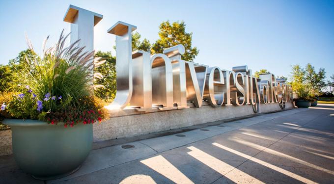 Outdoor sign for University of Regina.