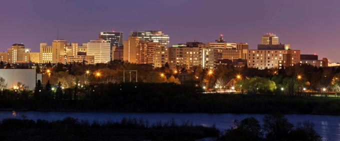 regina at night