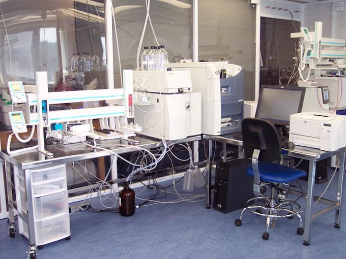 Trace Analysis Facility lab set up. 